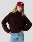 SUPER CLOUD TURTLENECK
